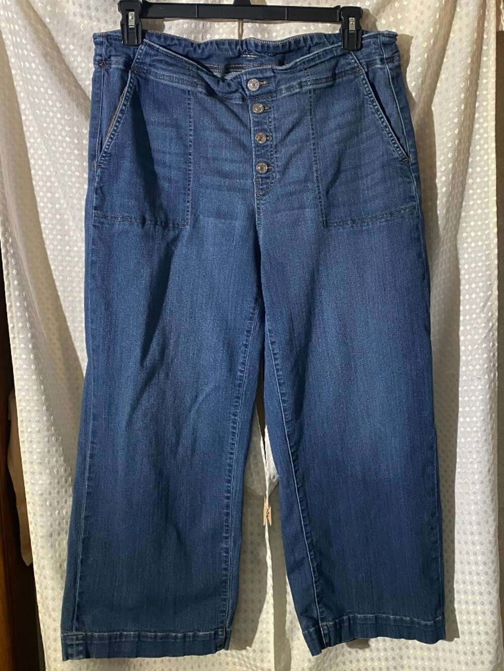 Chicos Denim Pull On Wide Leg Crop Size 16 Chicos size 3 (closer to an 18)